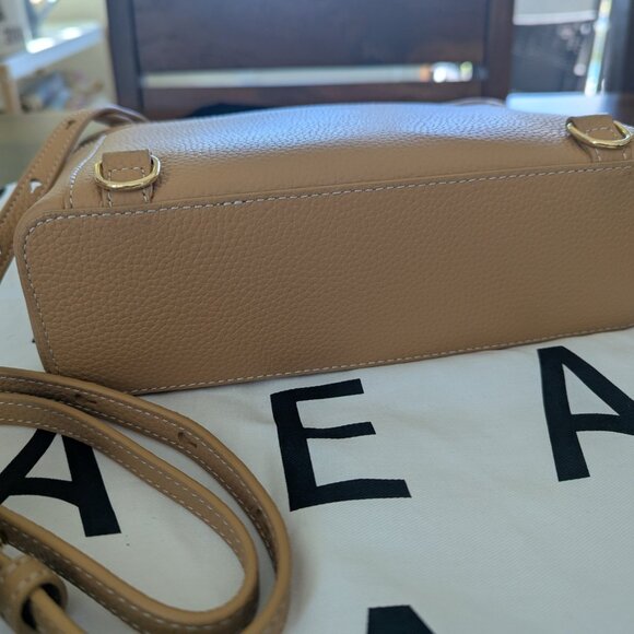 Oleada Mini Anchor Bag 4-way Wear Top Grain Leather Classic Minimal in Camel Tan - Picture 9 of 15